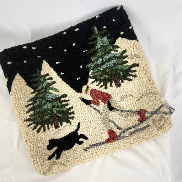 Hooked Wool Pillow Cover Night Skiing with Dog Chandler 4 Corner 18X18 Excellent - Picture 1 of 12